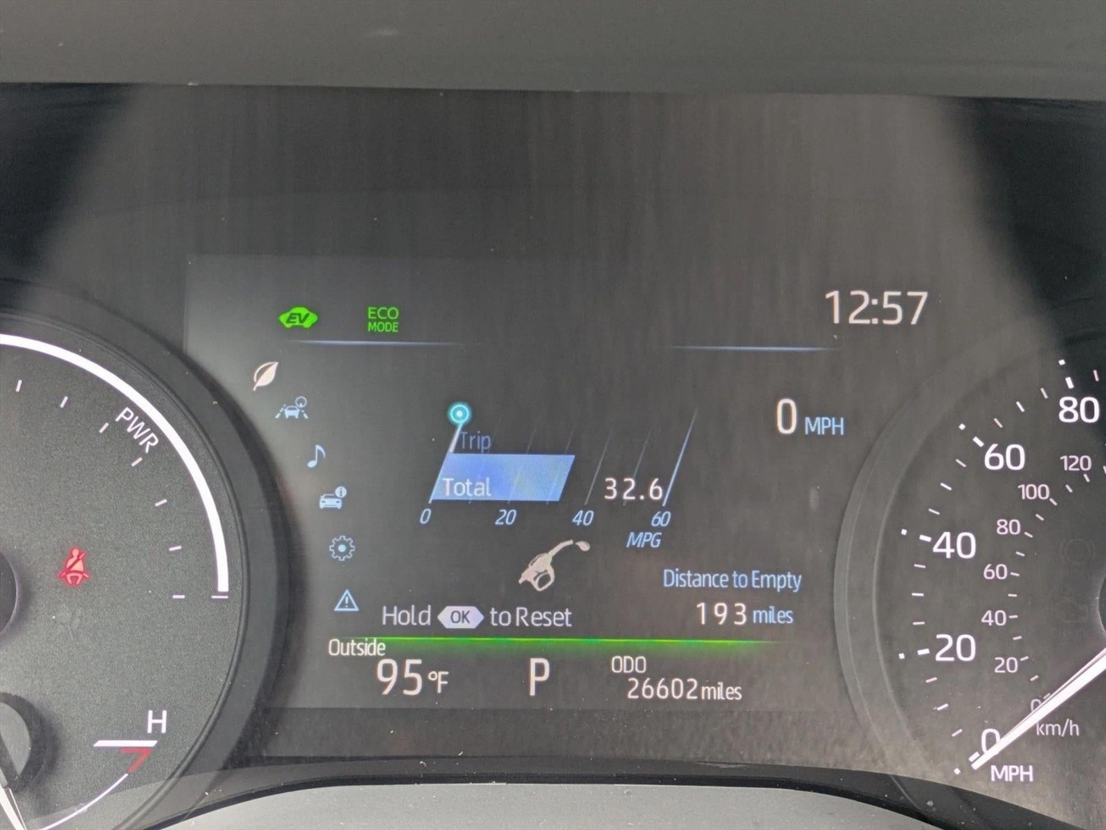 2025 Toyota Sienna LE AWD 8-Passenger (Natl)