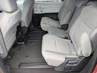 2025 Toyota Sienna LE AWD 8-Passenger (Natl)