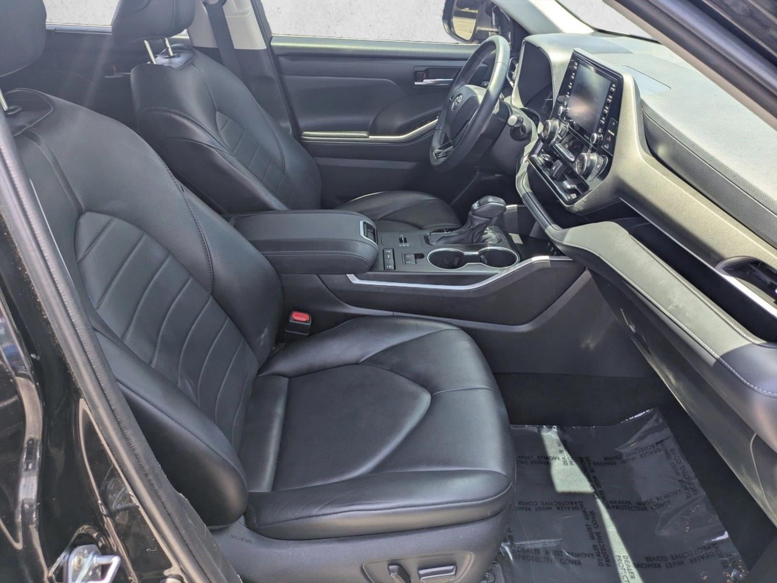 2021 Toyota Highlander XLE FWD (Natl)