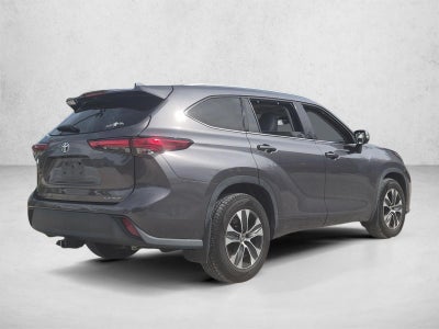 2021 Toyota Highlander XLE AWD (Natl)