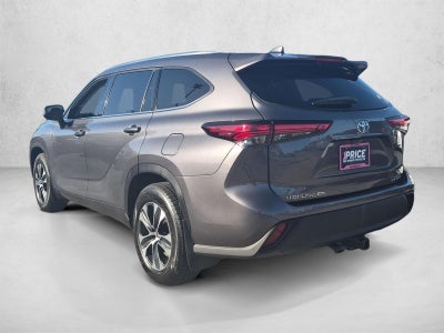 2021 Toyota Highlander XLE AWD (Natl)