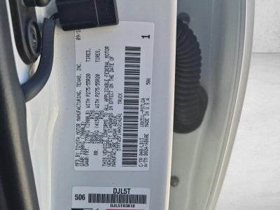 2017 Toyota Tundra 2WD 2WD Limited CrewMax 5.5' Bed 5.7L FFV (GS)