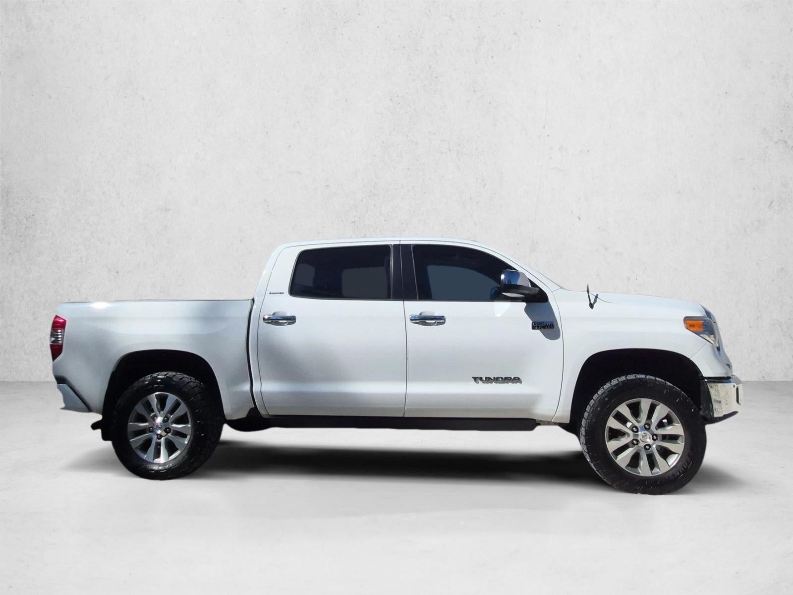 2017 Toyota Tundra 2WD 2WD Limited CrewMax 5.5' Bed 5.7L FFV (GS)