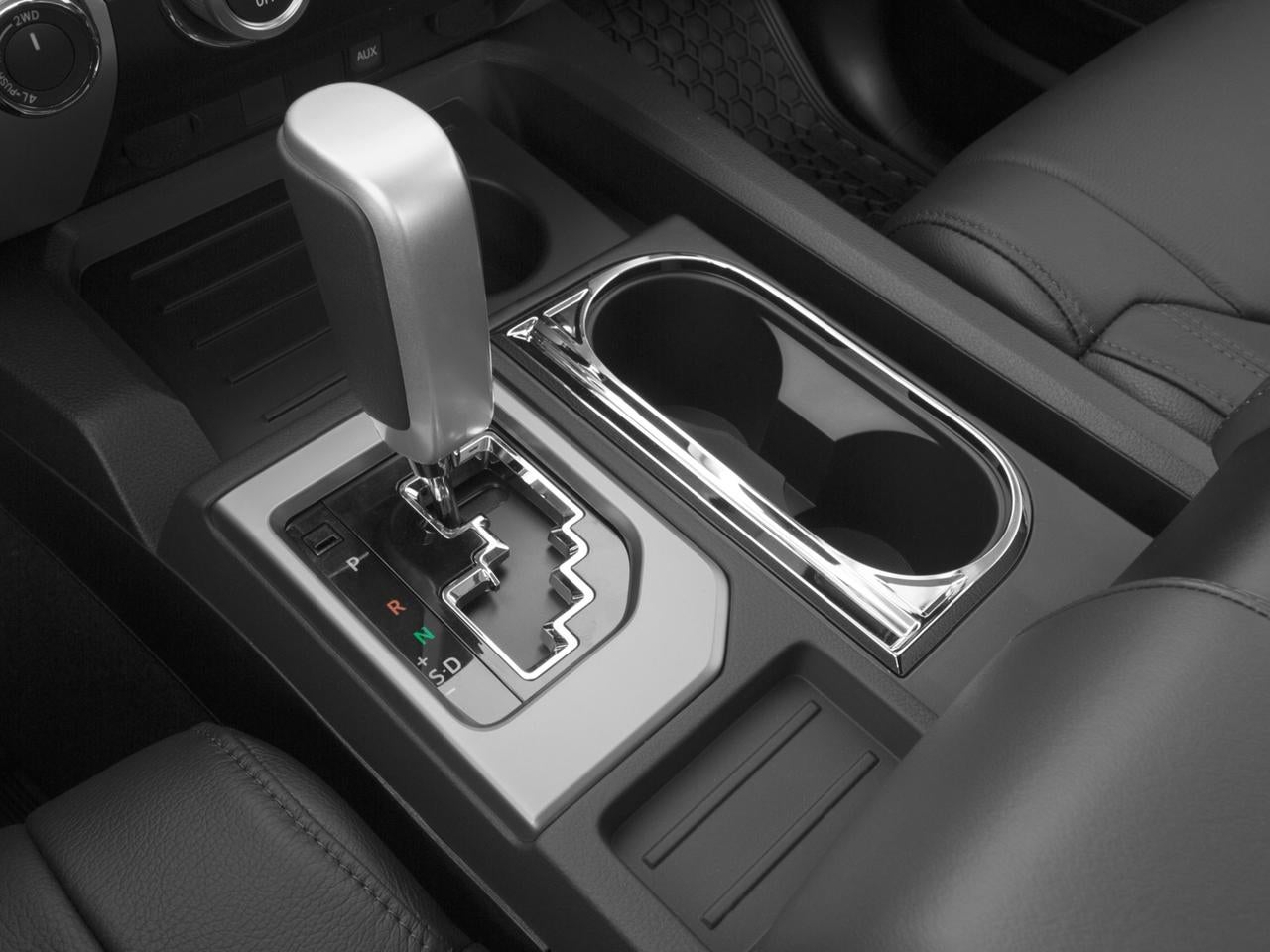 2017 Toyota Tundra 2WD 2WD Limited CrewMax 5.5' Bed 5.7L FFV (GS)