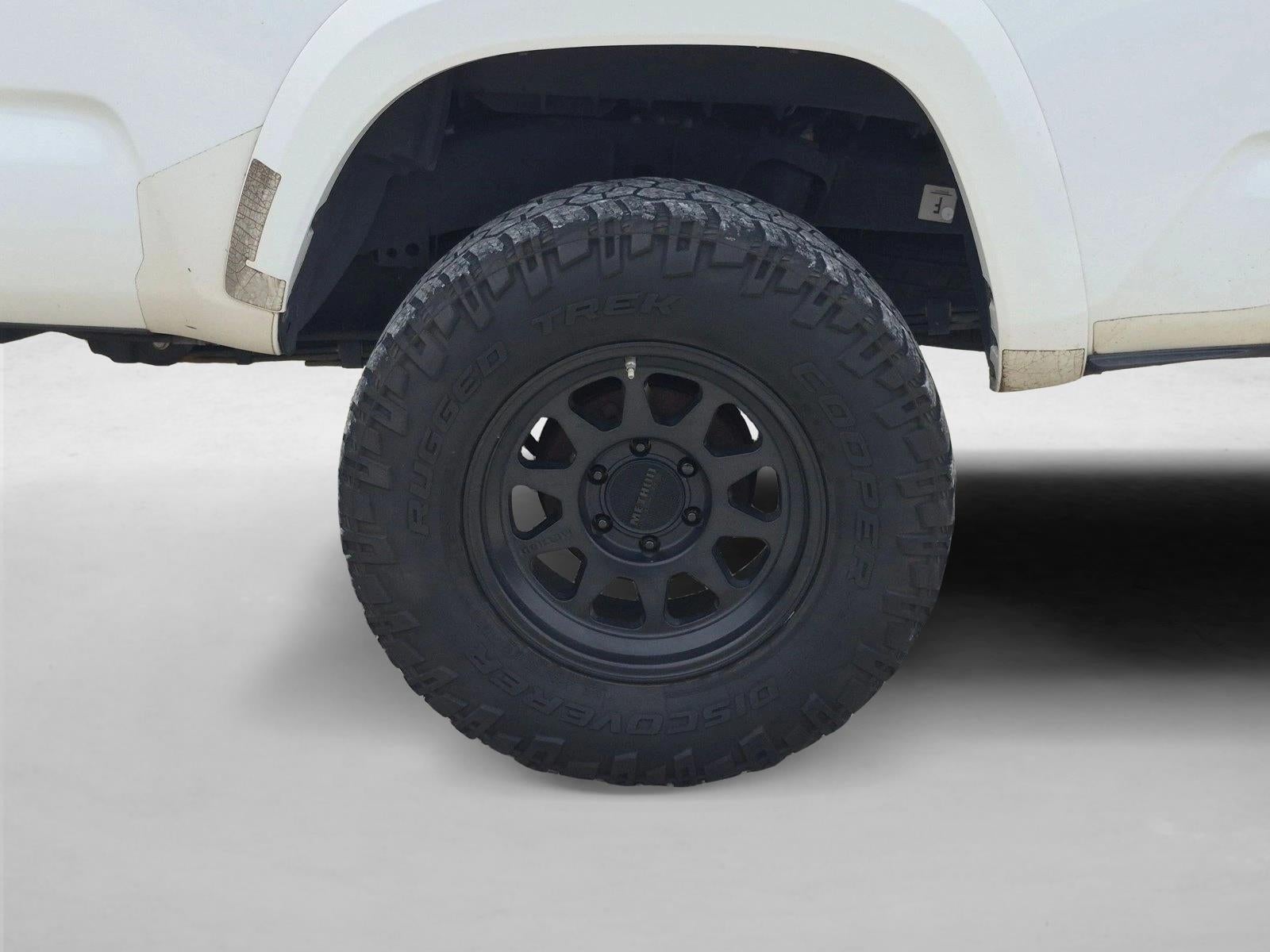2018 Toyota Tacoma TRD Sport Access Cab 6' Bed V6 4x4 MT (Natl)