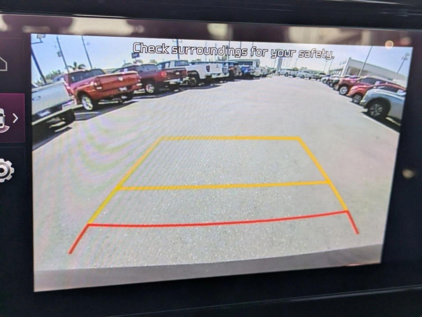 2022 Kia Sorento S FWD