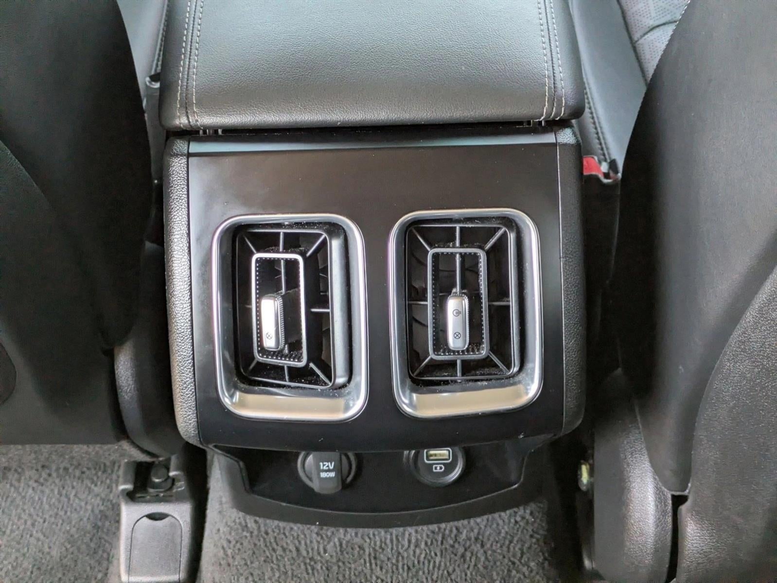 2022 Kia Sorento S FWD