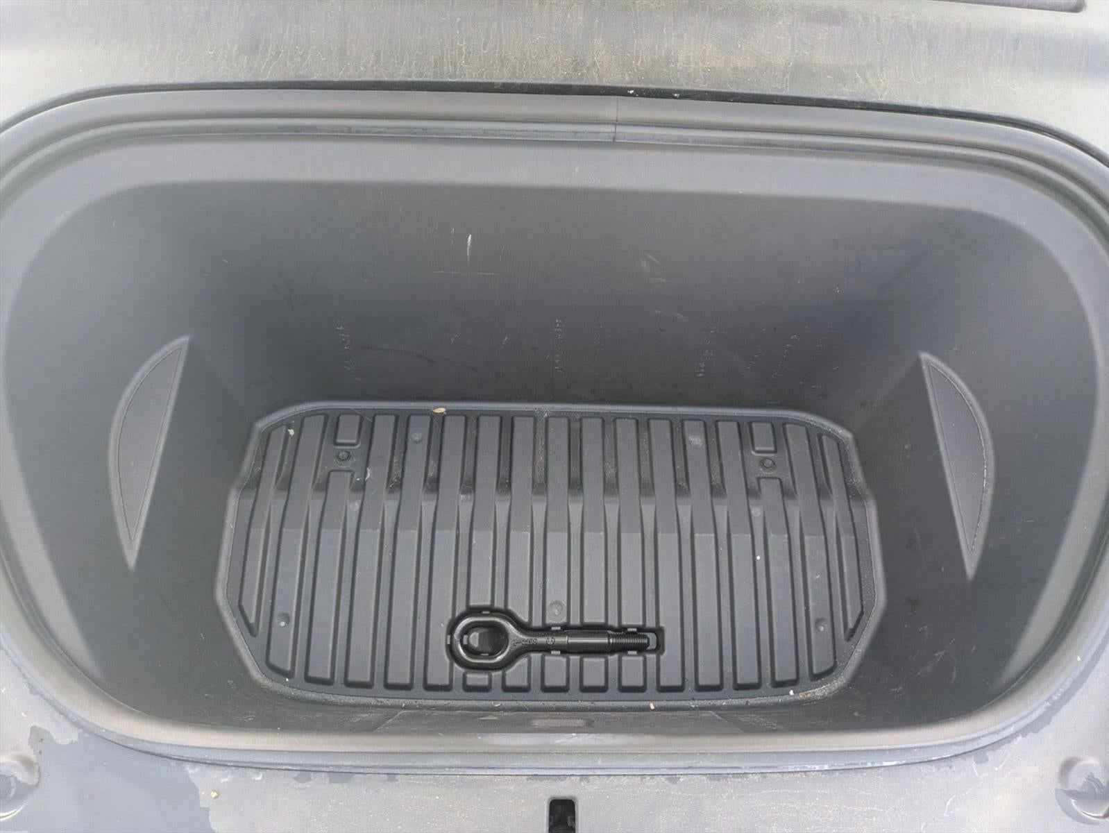 2022 Tesla Model Y Performance AWD
