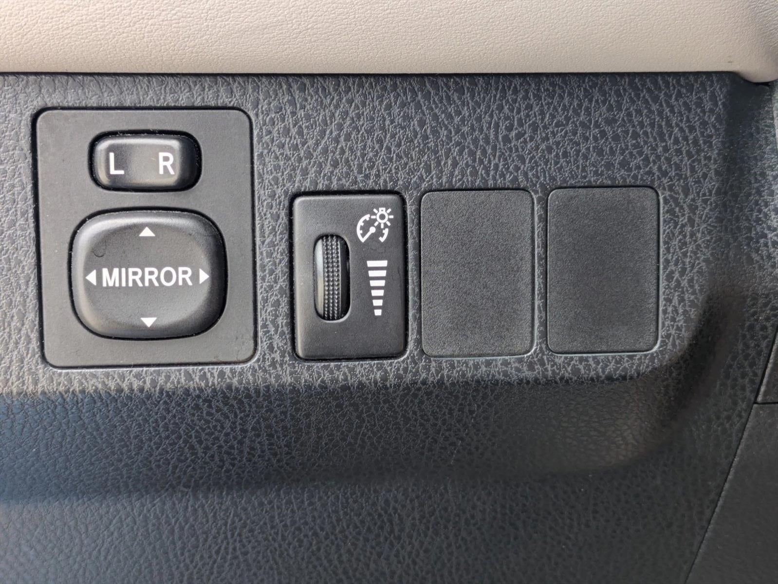 2016 Toyota RAV4 FWD 4dr XLE (GS)