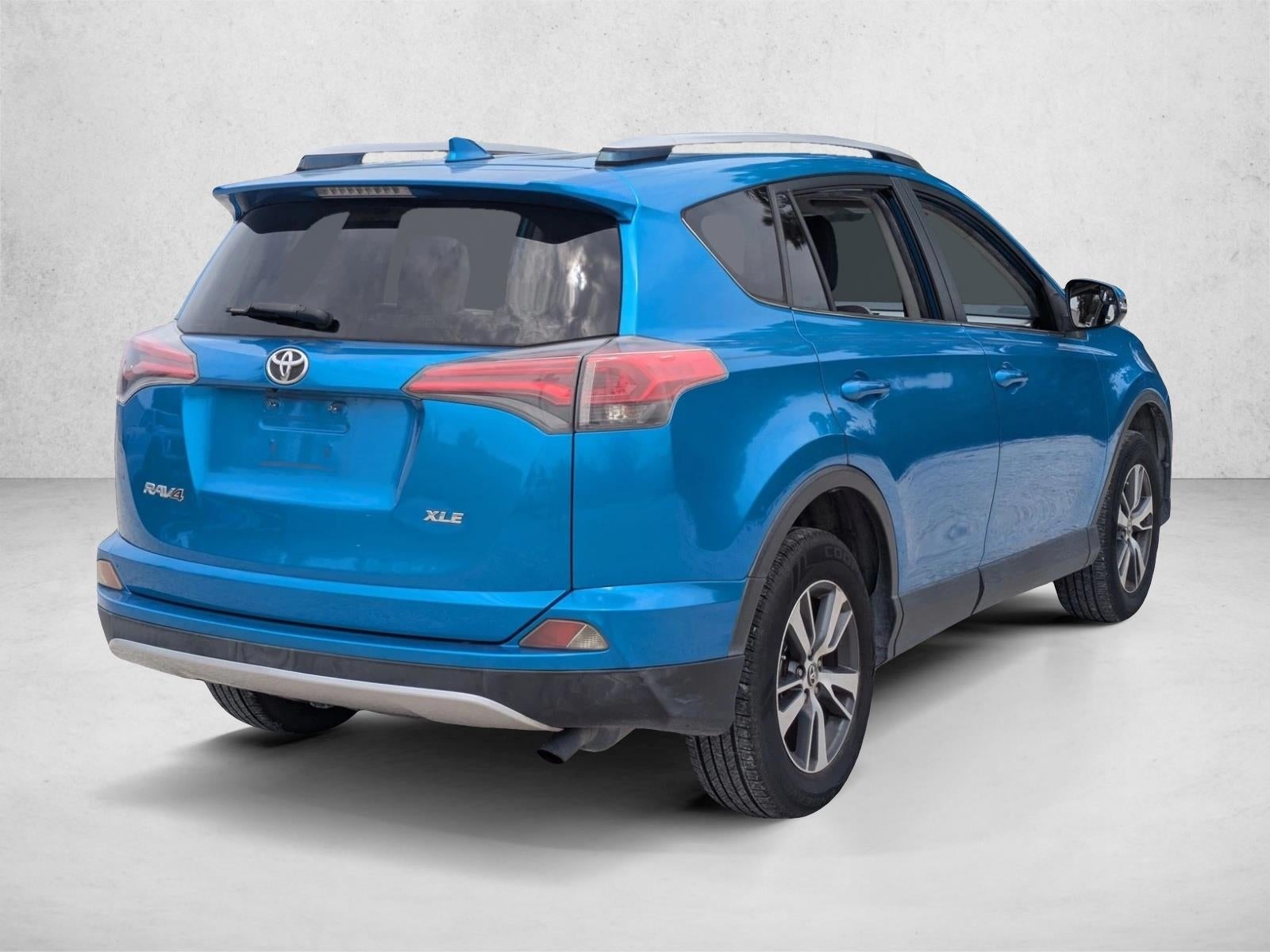2016 Toyota RAV4 FWD 4dr XLE (GS)