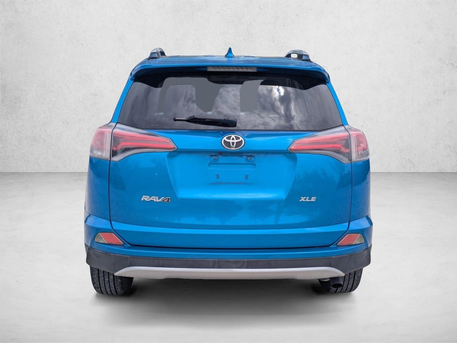 2016 Toyota RAV4 FWD 4dr XLE (GS)
