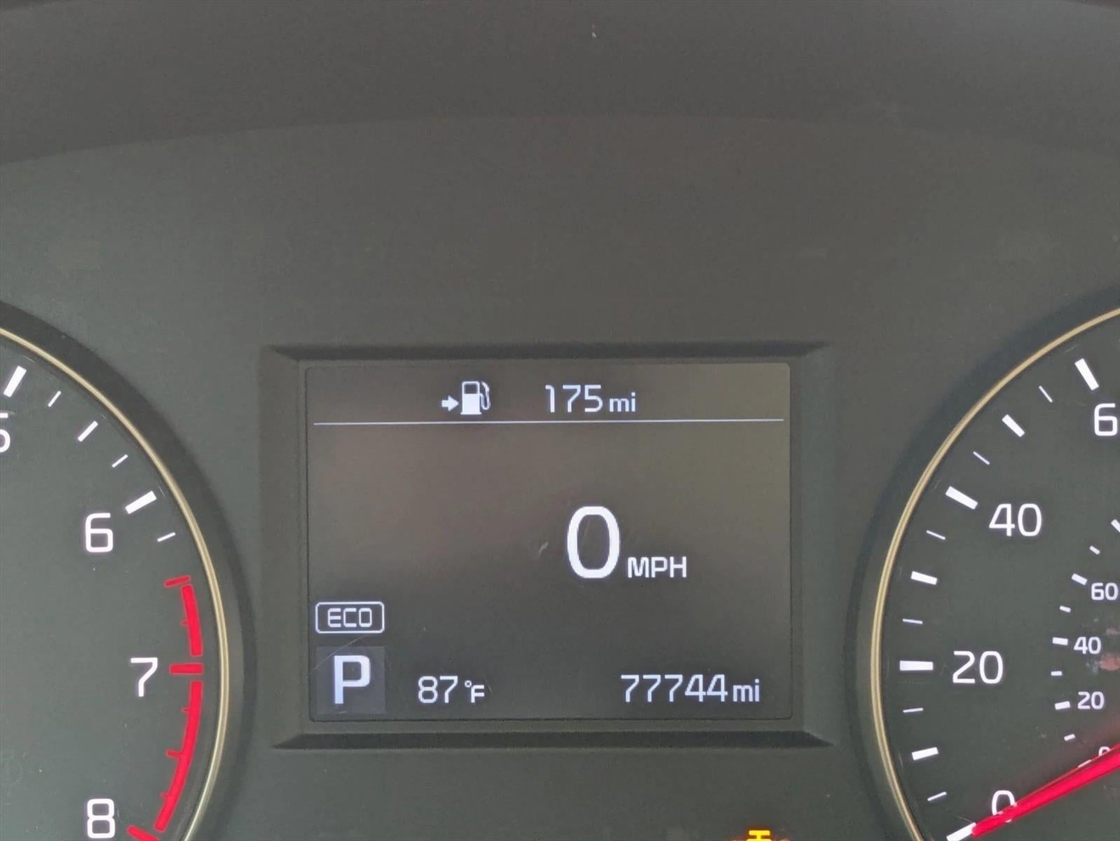 2017 Kia Cadenza Premium Sedan