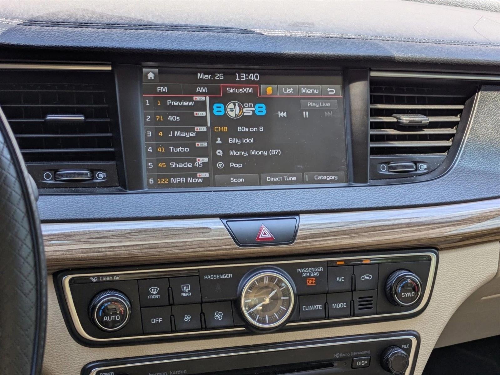 2017 Kia Cadenza Premium Sedan