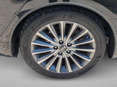 2017 Kia Cadenza Premium Sedan