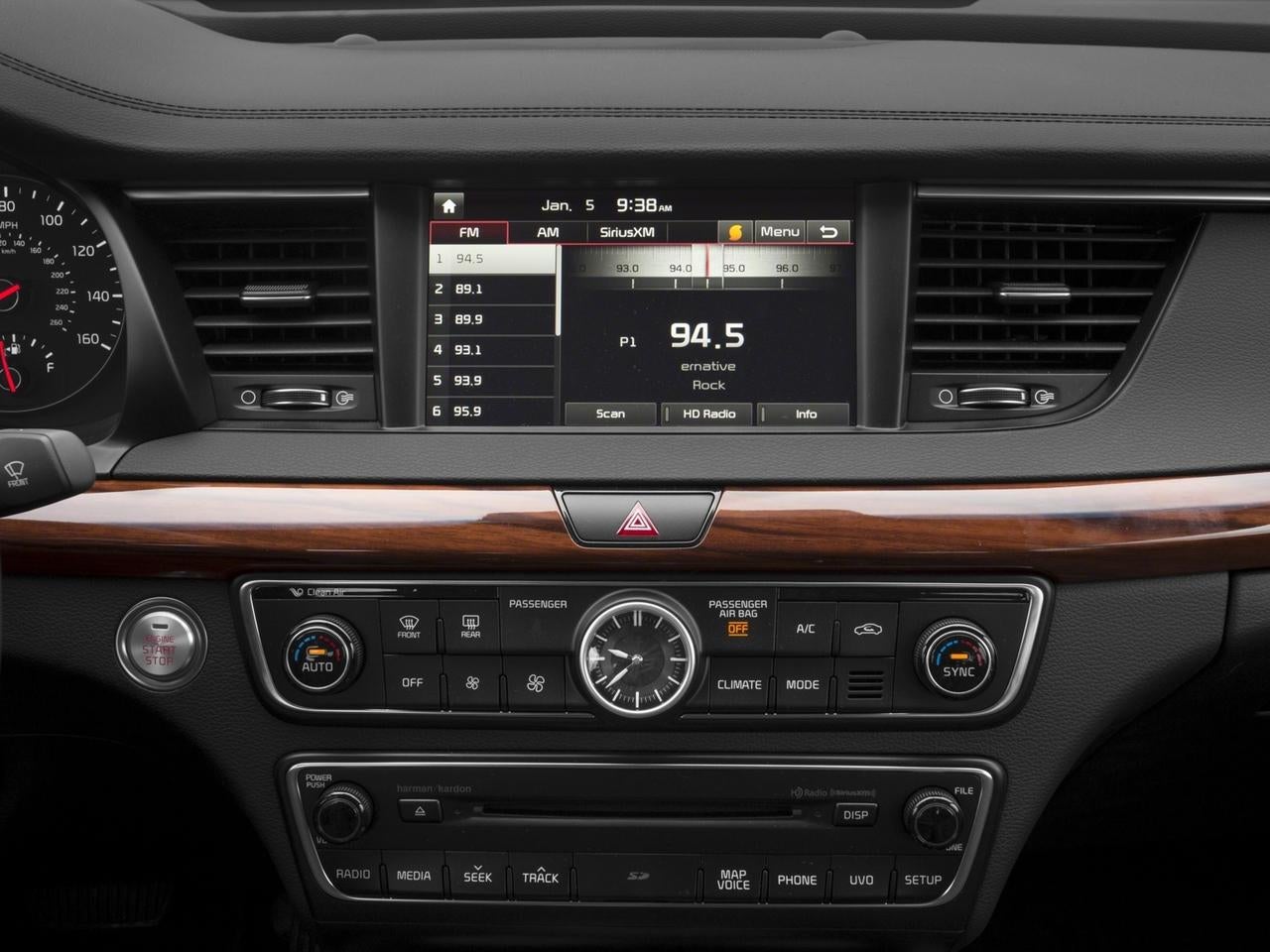 2017 Kia Cadenza Premium Sedan