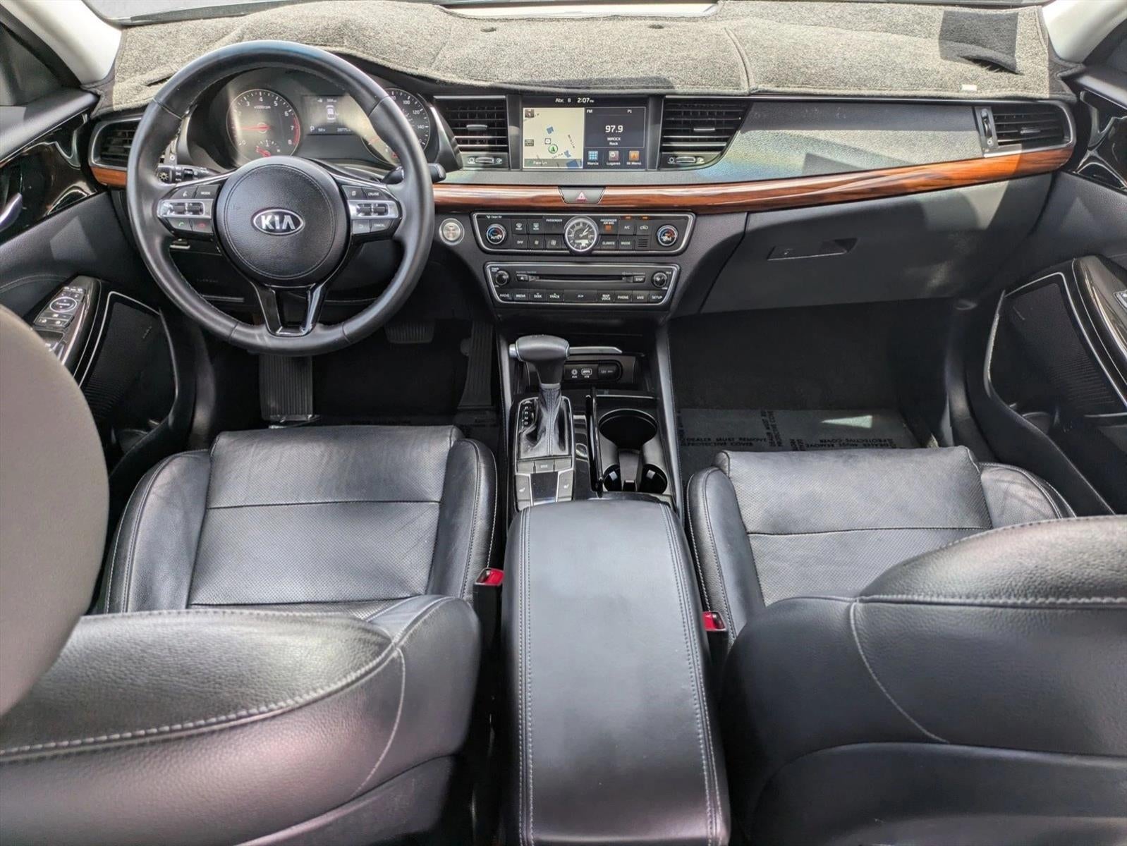 2017 Kia Cadenza Premium Sedan