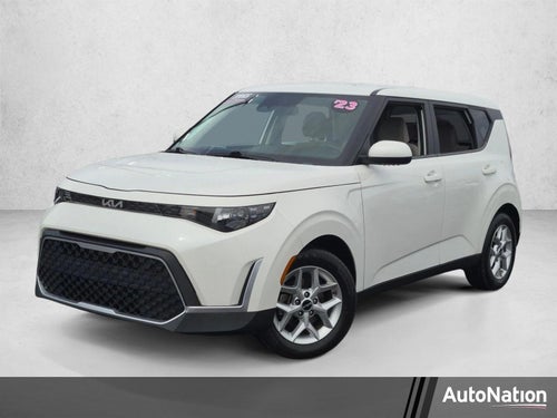 2023 Kia Soul LX IVT