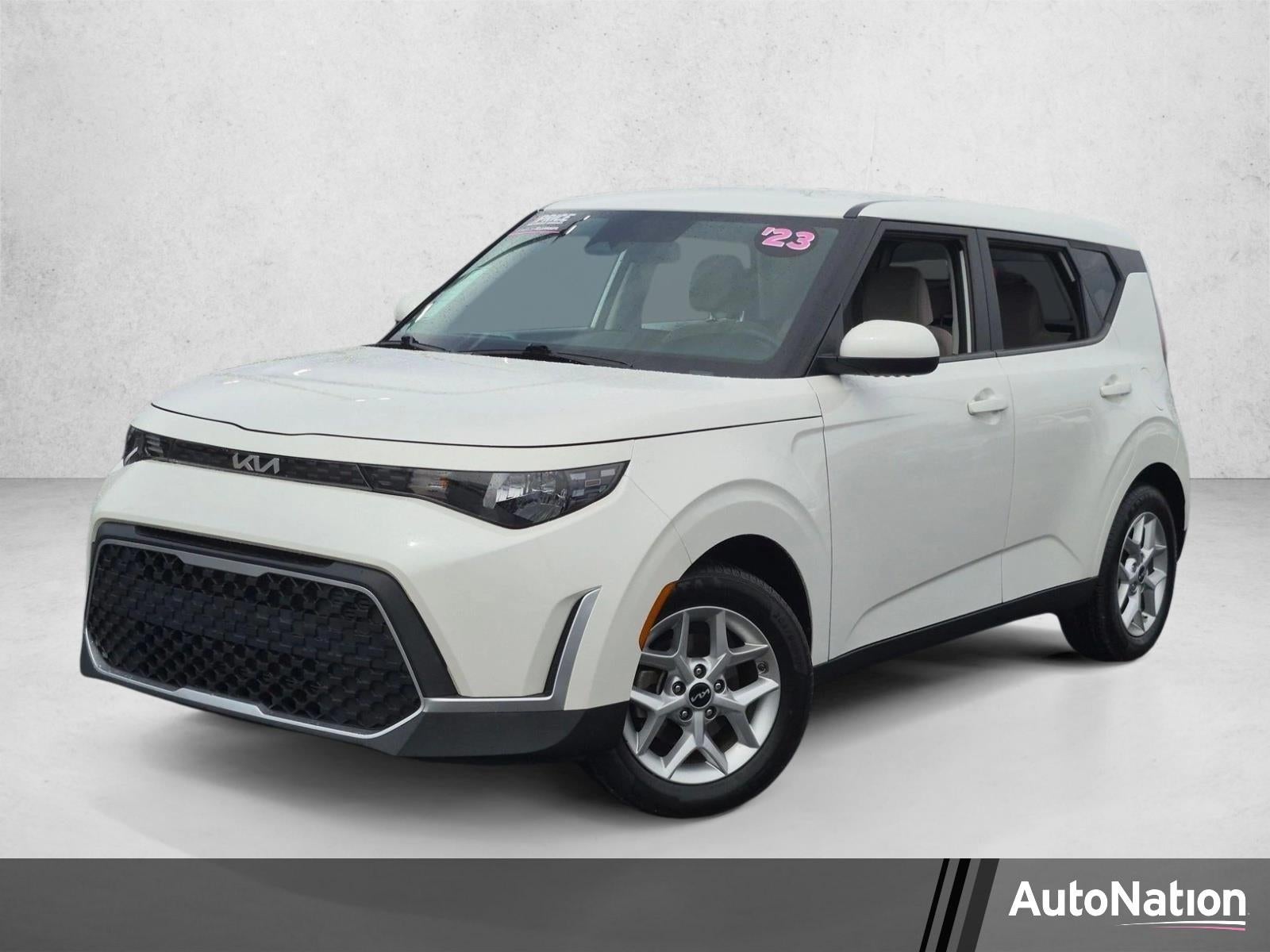 2023 Kia Soul LX IVT