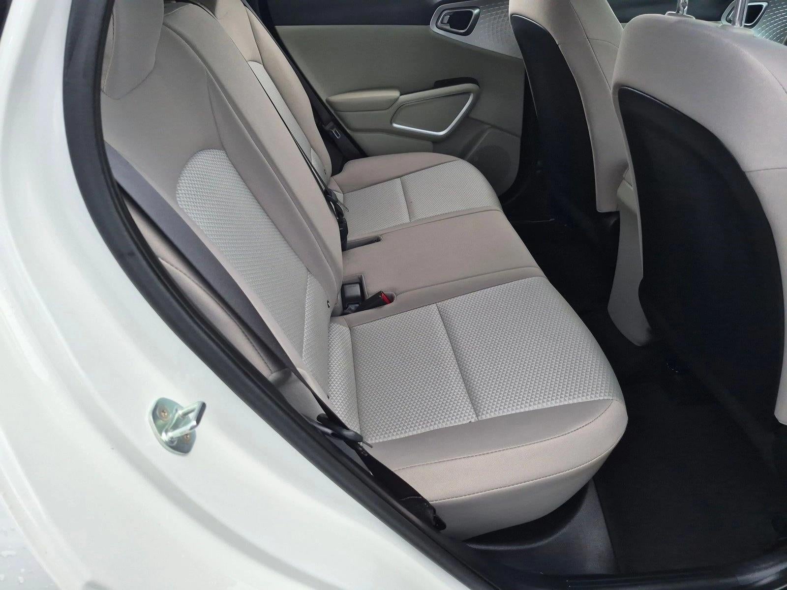 2023 Kia Soul LX IVT