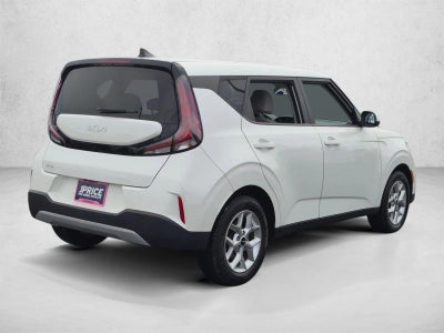 2023 Kia Soul LX IVT