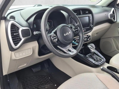 2023 Kia Soul LX IVT