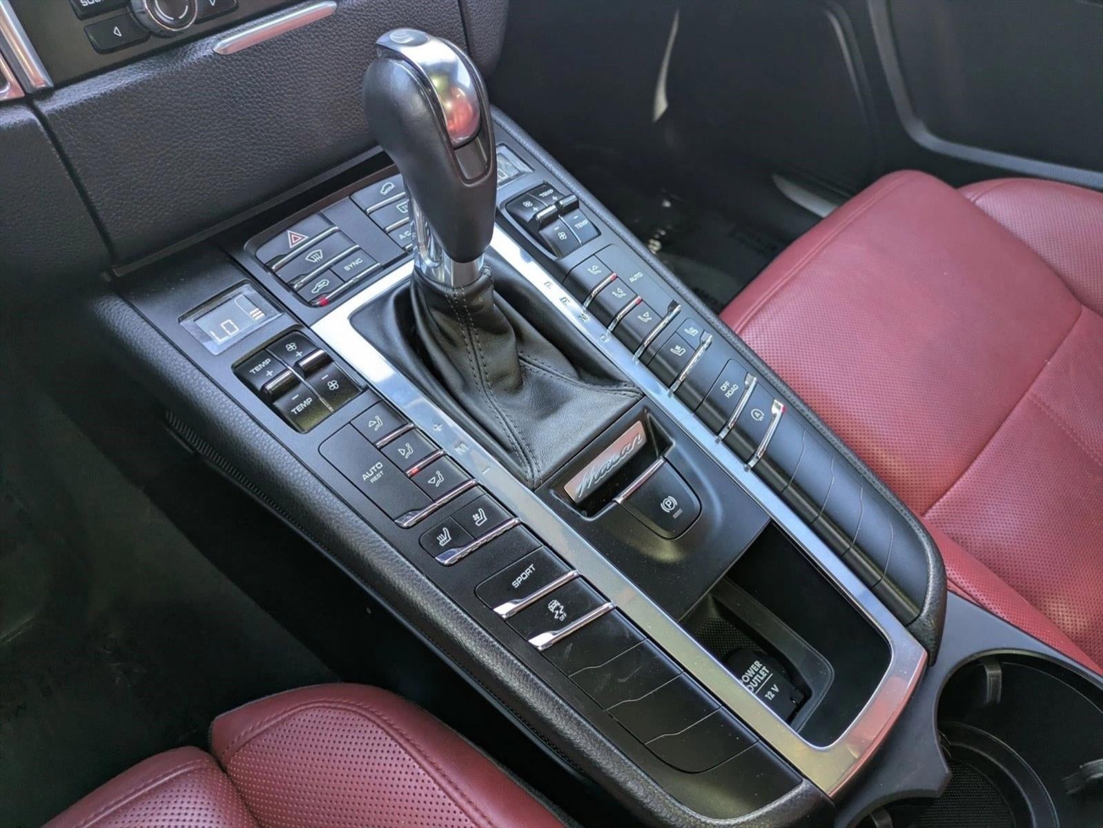 2016 Porsche Macan AWD 4dr S