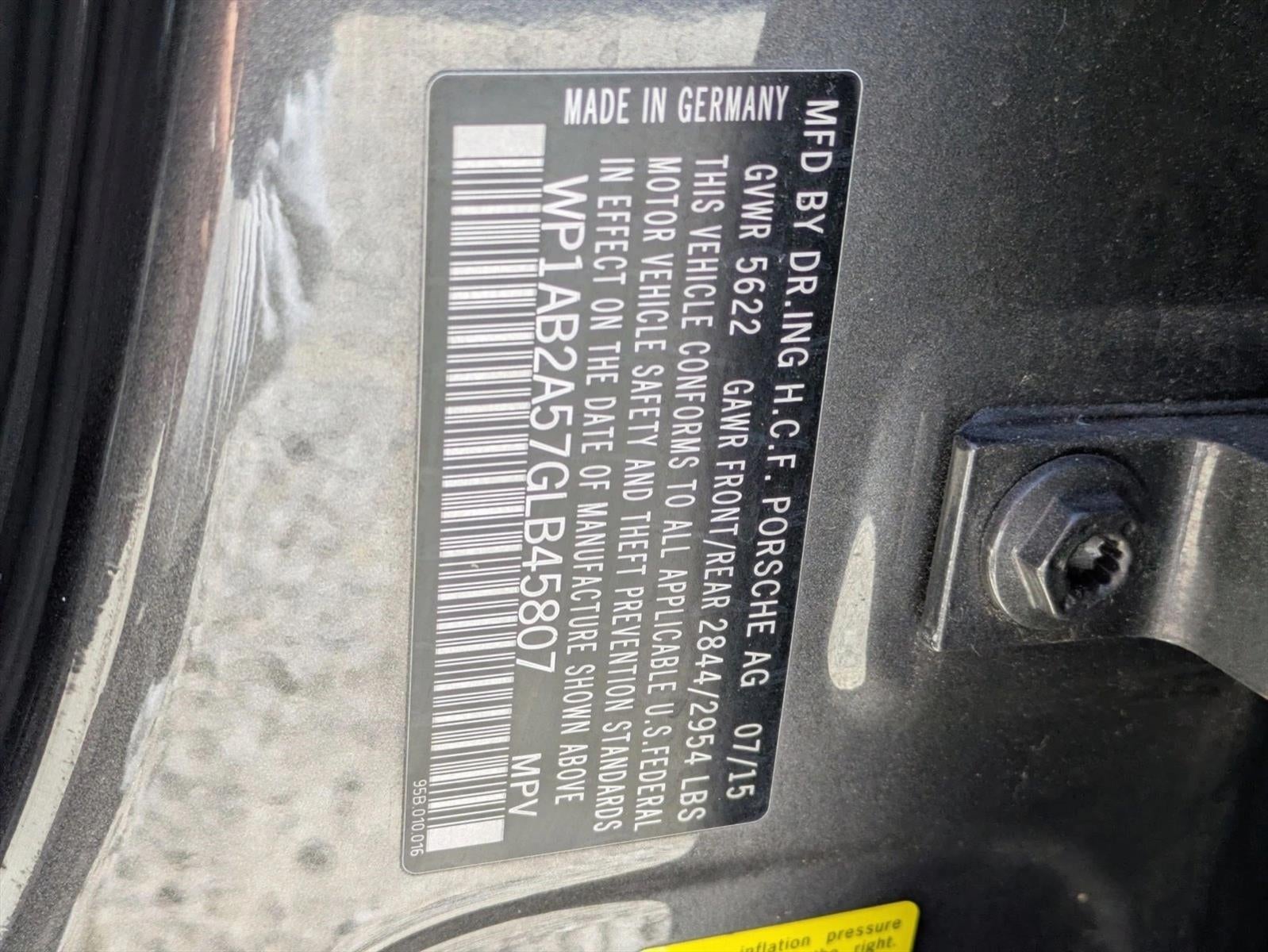 2016 Porsche Macan AWD 4dr S