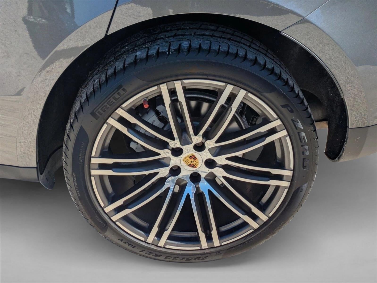 2016 Porsche Macan AWD 4dr S