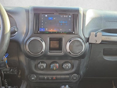 2015 Jeep Wrangler Unlimited 4WD 4dr Sport