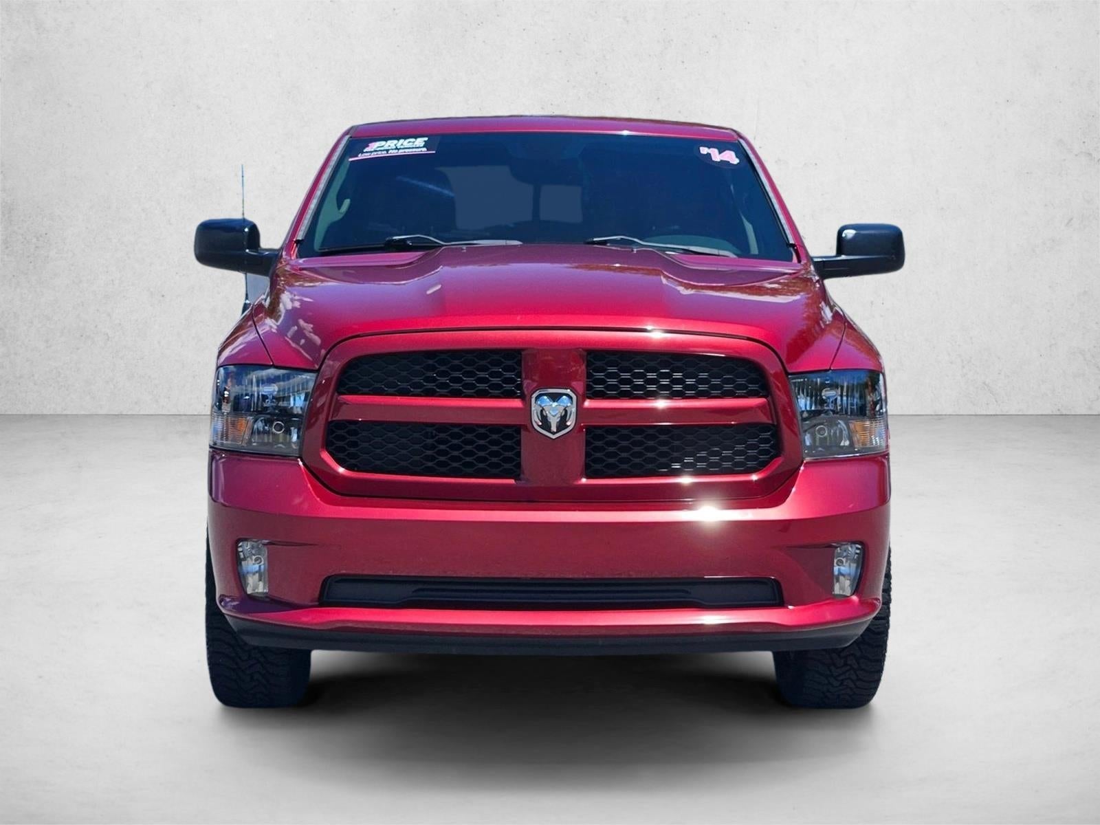2014 RAM 1500 2WD Crew Cab 5.7 Ft Box Express