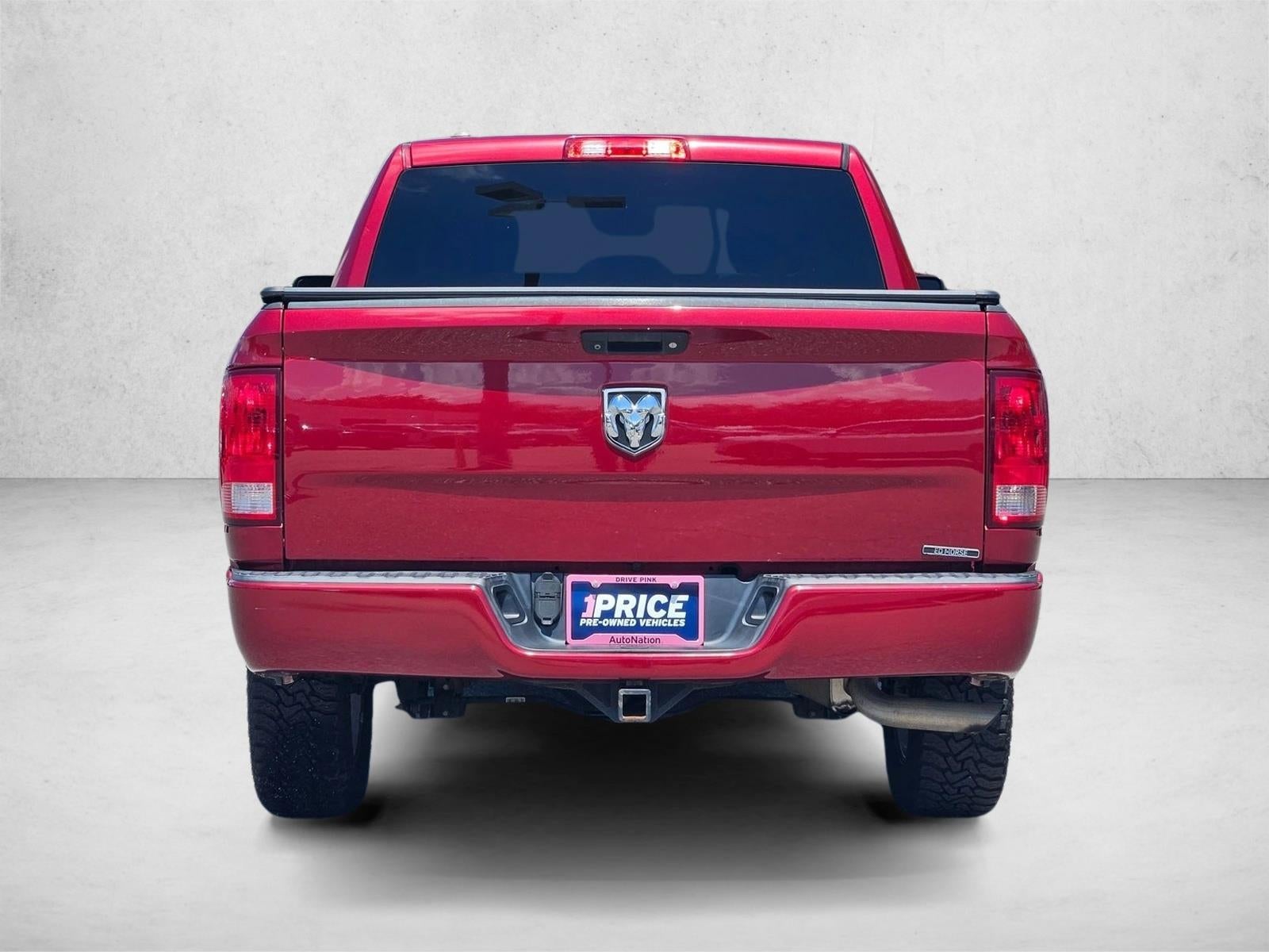 2014 RAM 1500 2WD Crew Cab 5.7 Ft Box Express
