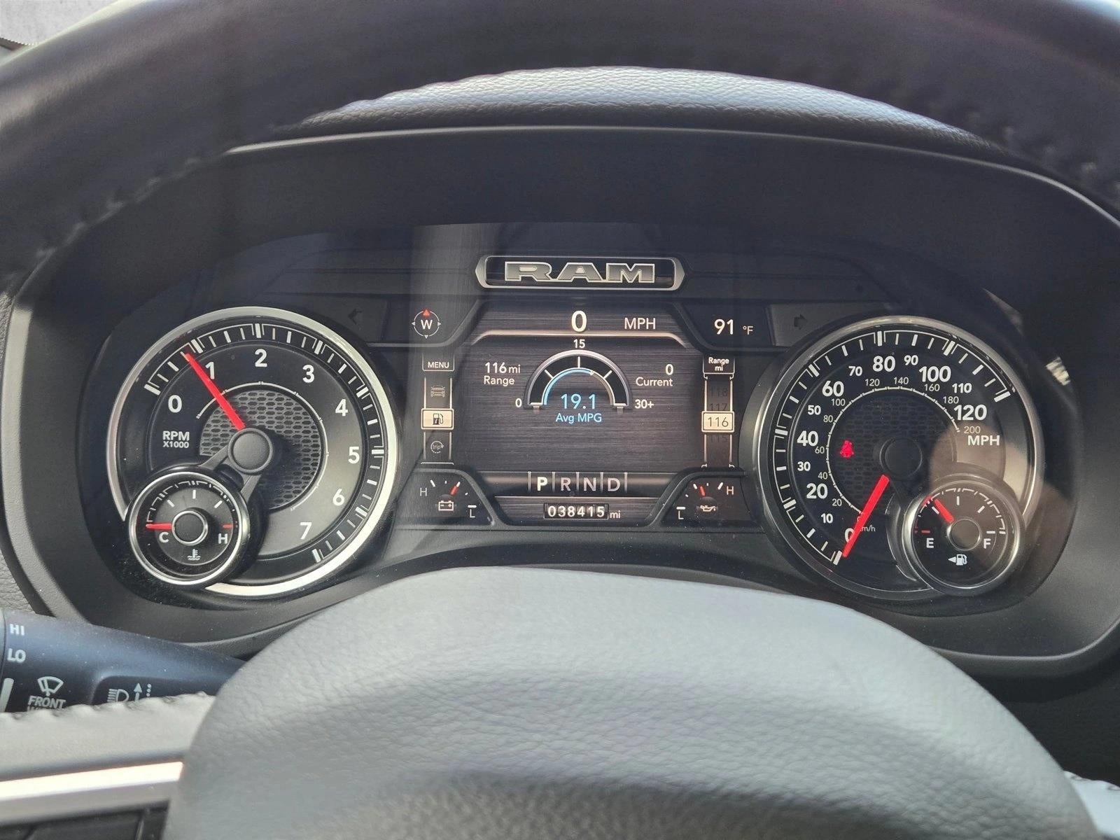 2020 RAM 1500 Big Horn 4x4 Crew Cab 5'7" Box