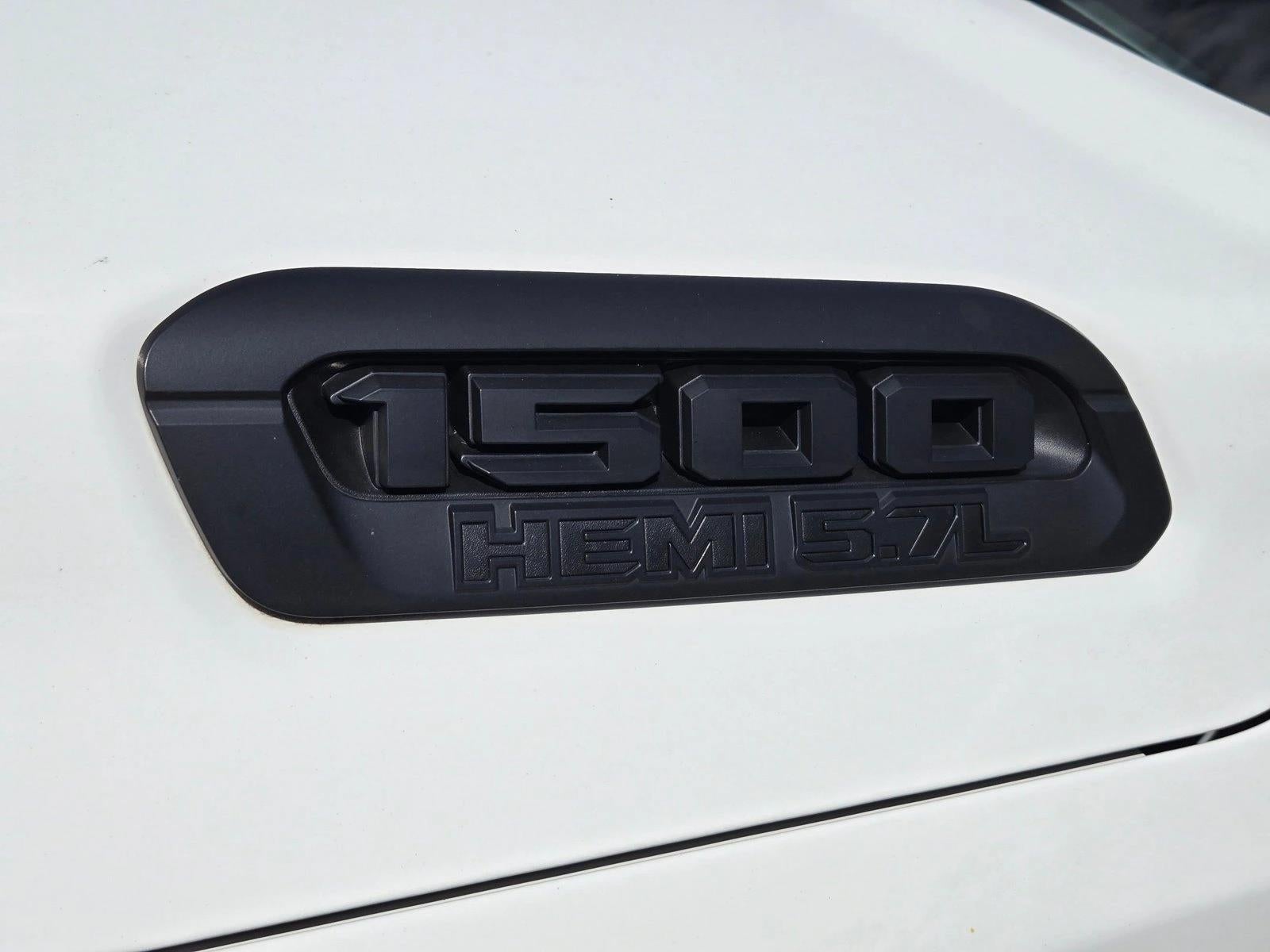 2020 RAM 1500 Big Horn 4x4 Crew Cab 5'7" Box
