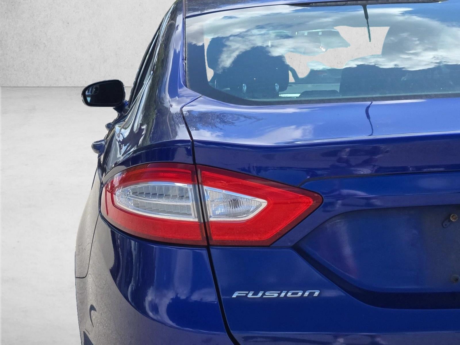 2016 Ford Fusion 4dr Sdn SE FWD