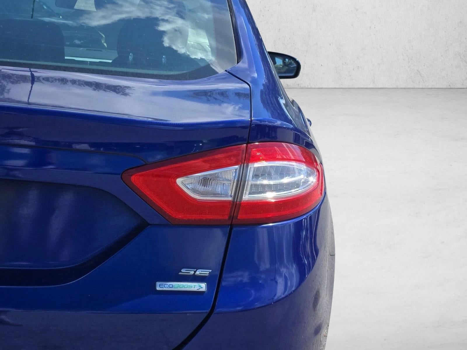2016 Ford Fusion 4dr Sdn SE FWD