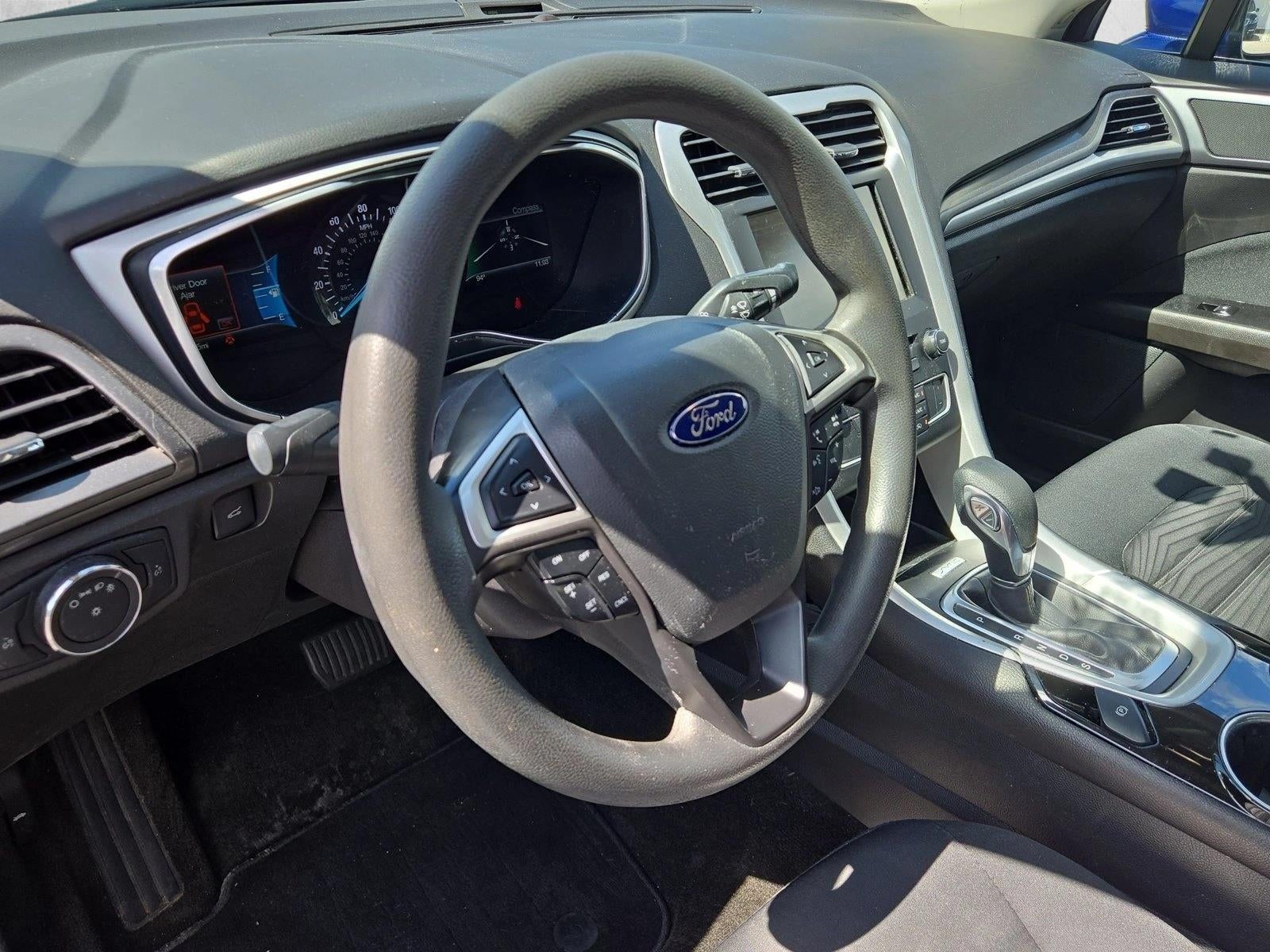 2016 Ford Fusion 4dr Sdn SE FWD