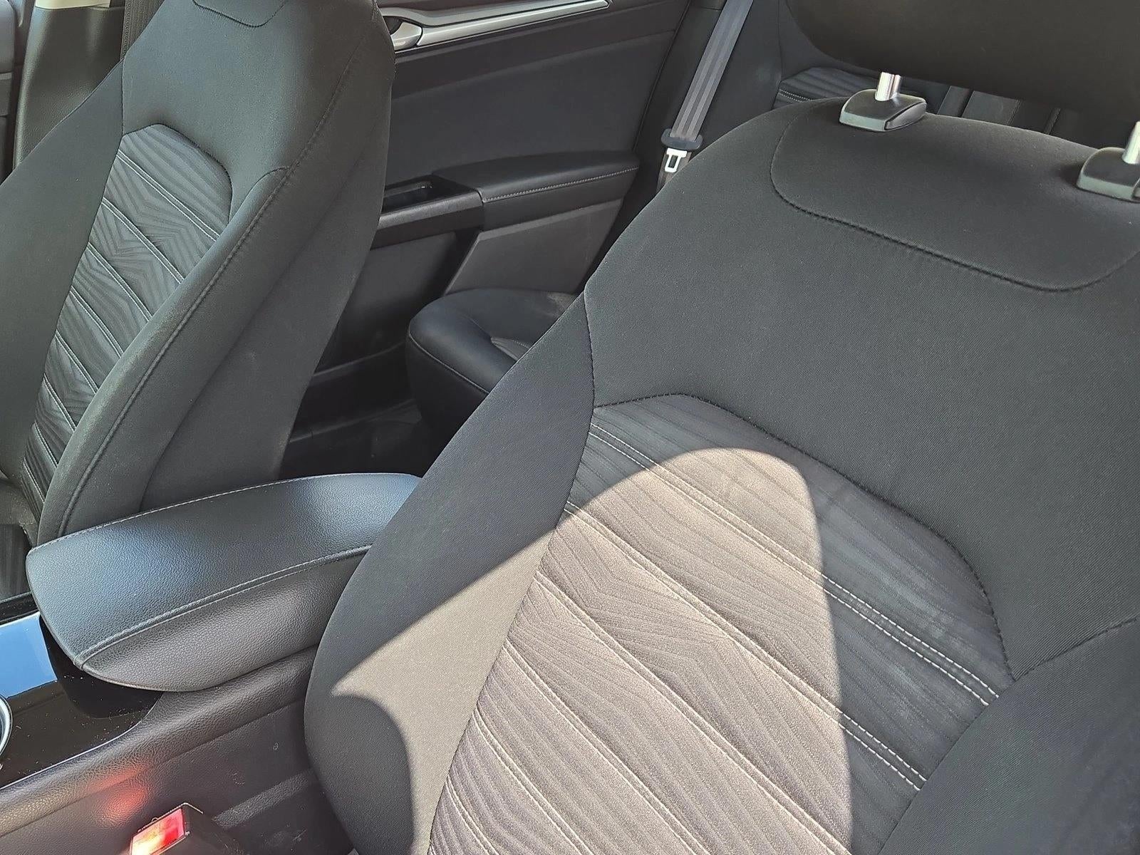 2016 Ford Fusion 4dr Sdn SE FWD