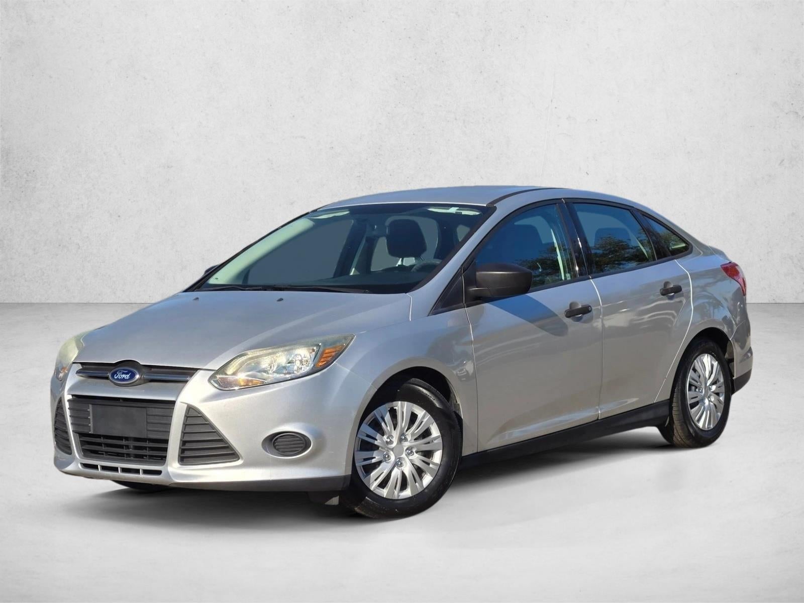 2014 Ford Focus 4dr Sdn S