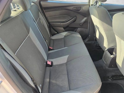 2014 Ford Focus 4dr Sdn S