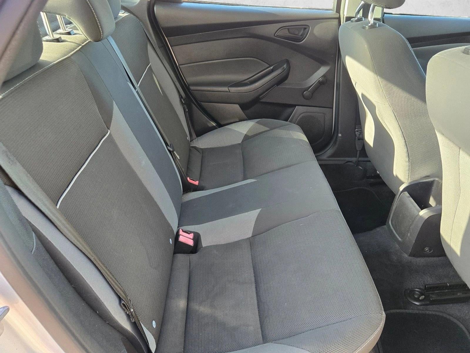 2014 Ford Focus 4dr Sdn S