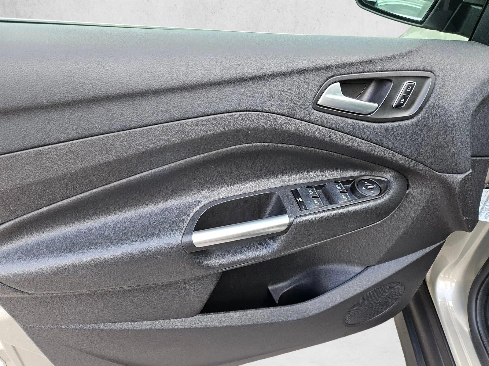 2015 Ford C-Max Hybrid 5dr HB SEL