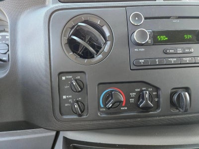 2013 Ford Econoline Wagon E-350 Super Duty XLT
