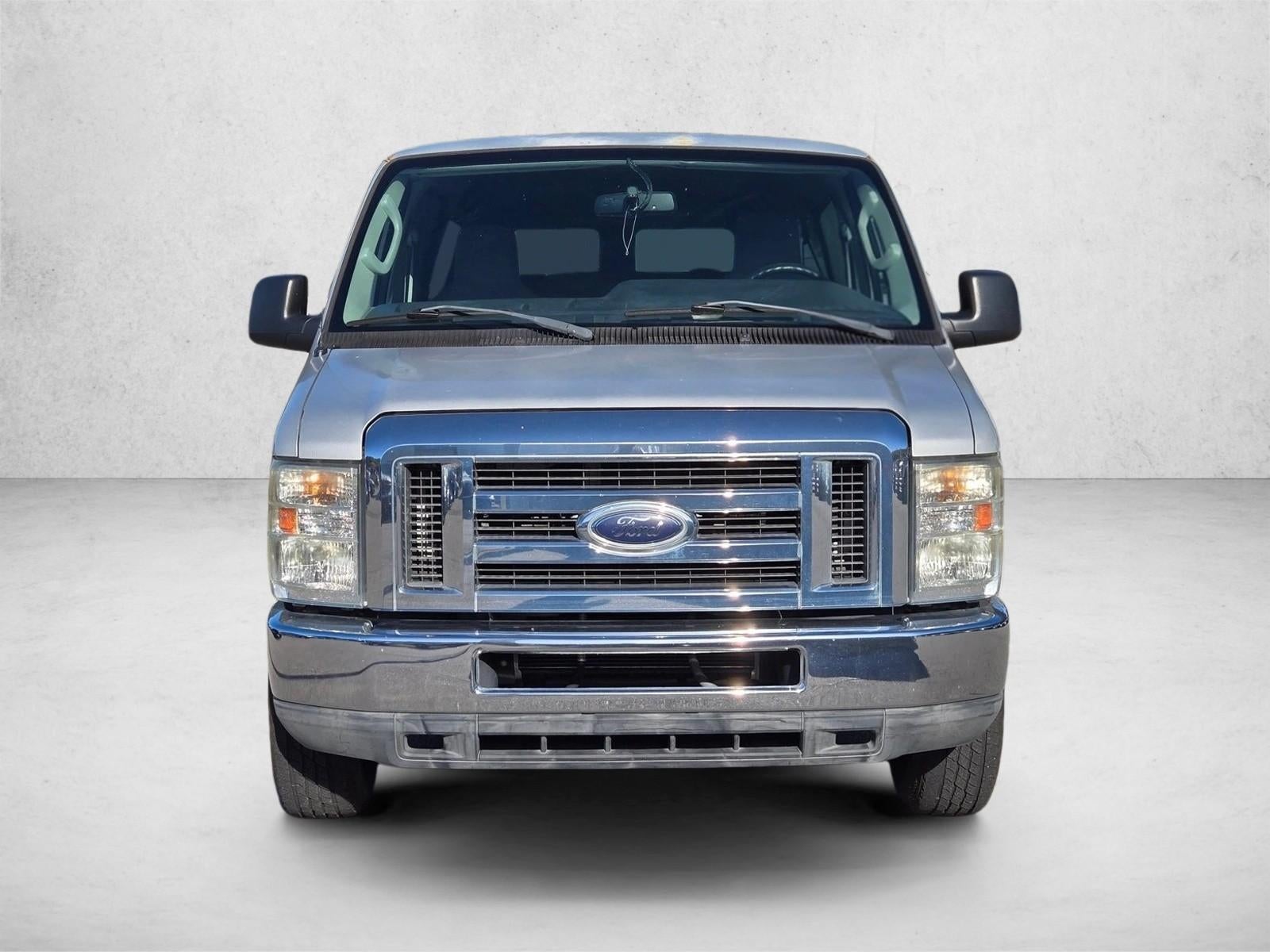 2013 Ford Econoline Wagon E-350 Super Duty XLT