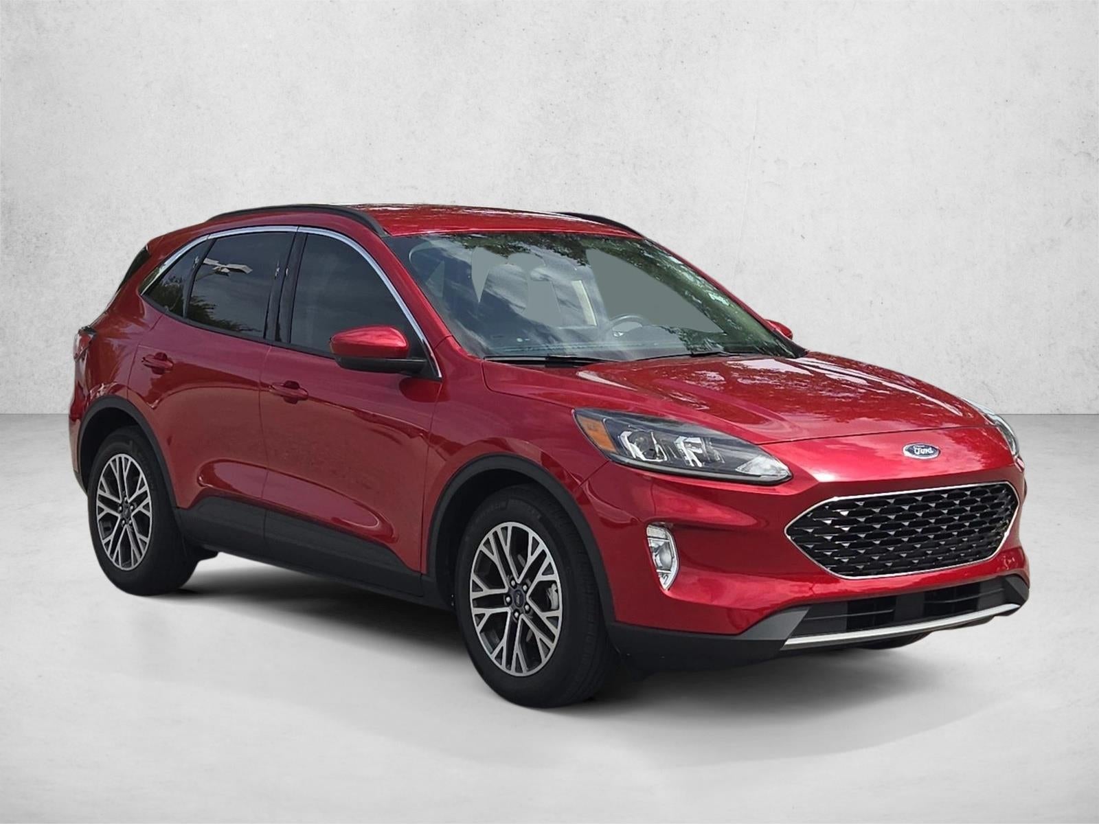 2020 Ford Escape SEL FWD