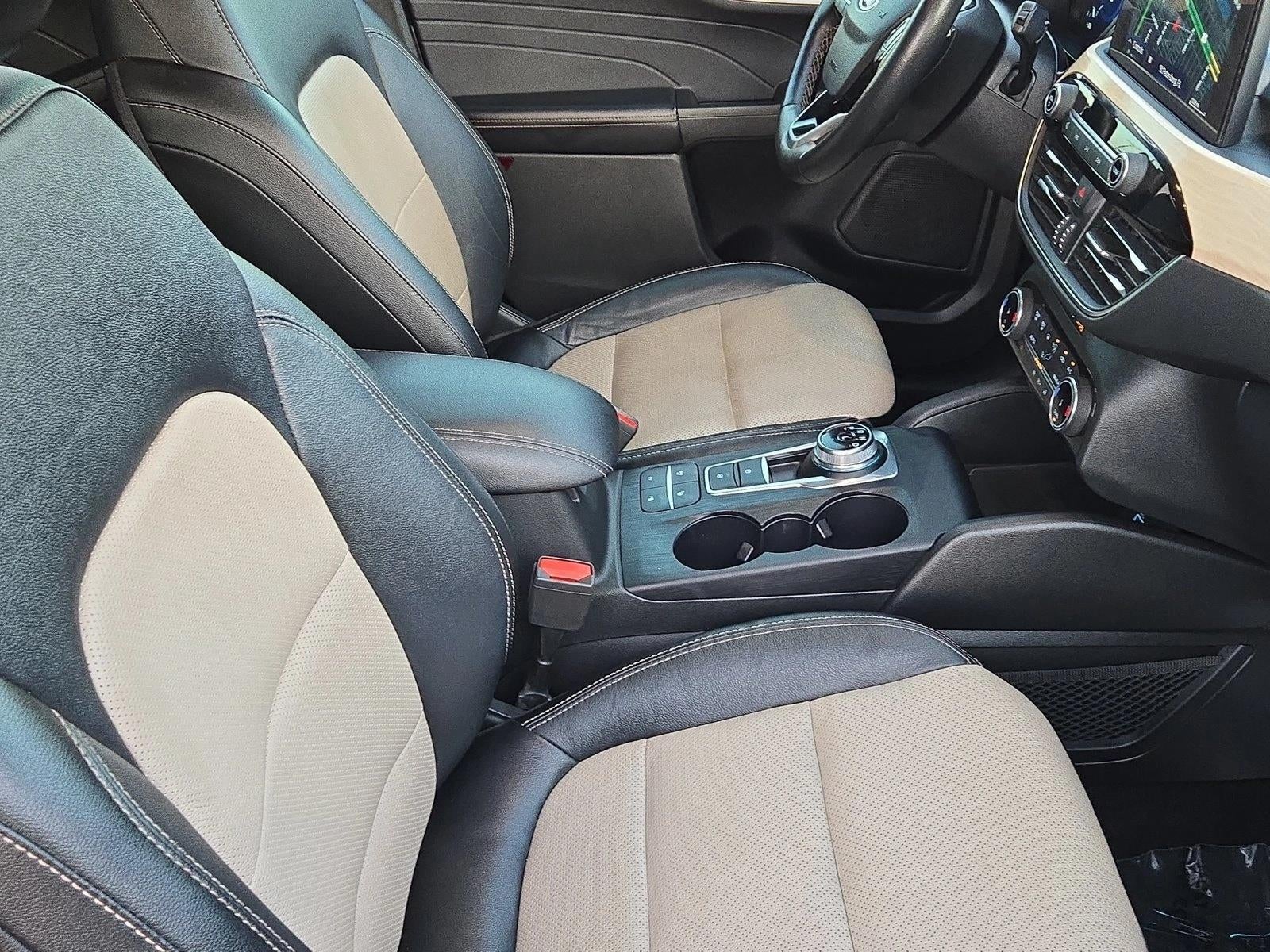 2022 Ford Escape Titanium Plug-In Hybrid FWD