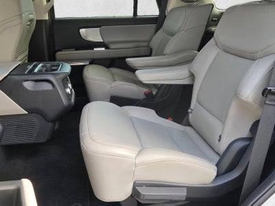 2025 Ford Expedition Active 4x2