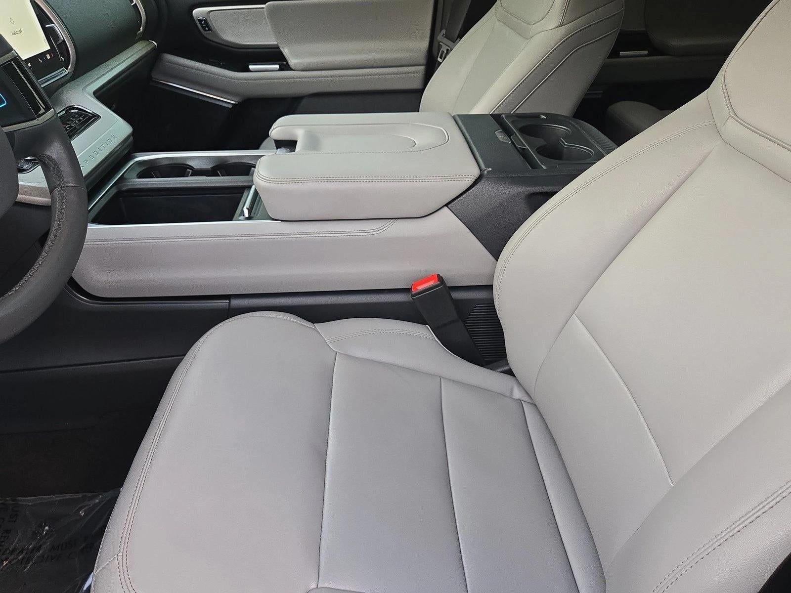 2026 Ford Expedition Active 4x2