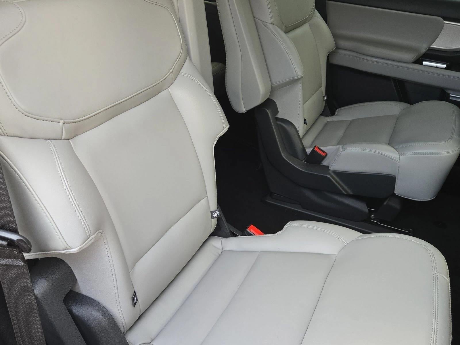 2026 Ford Expedition Active 4x2