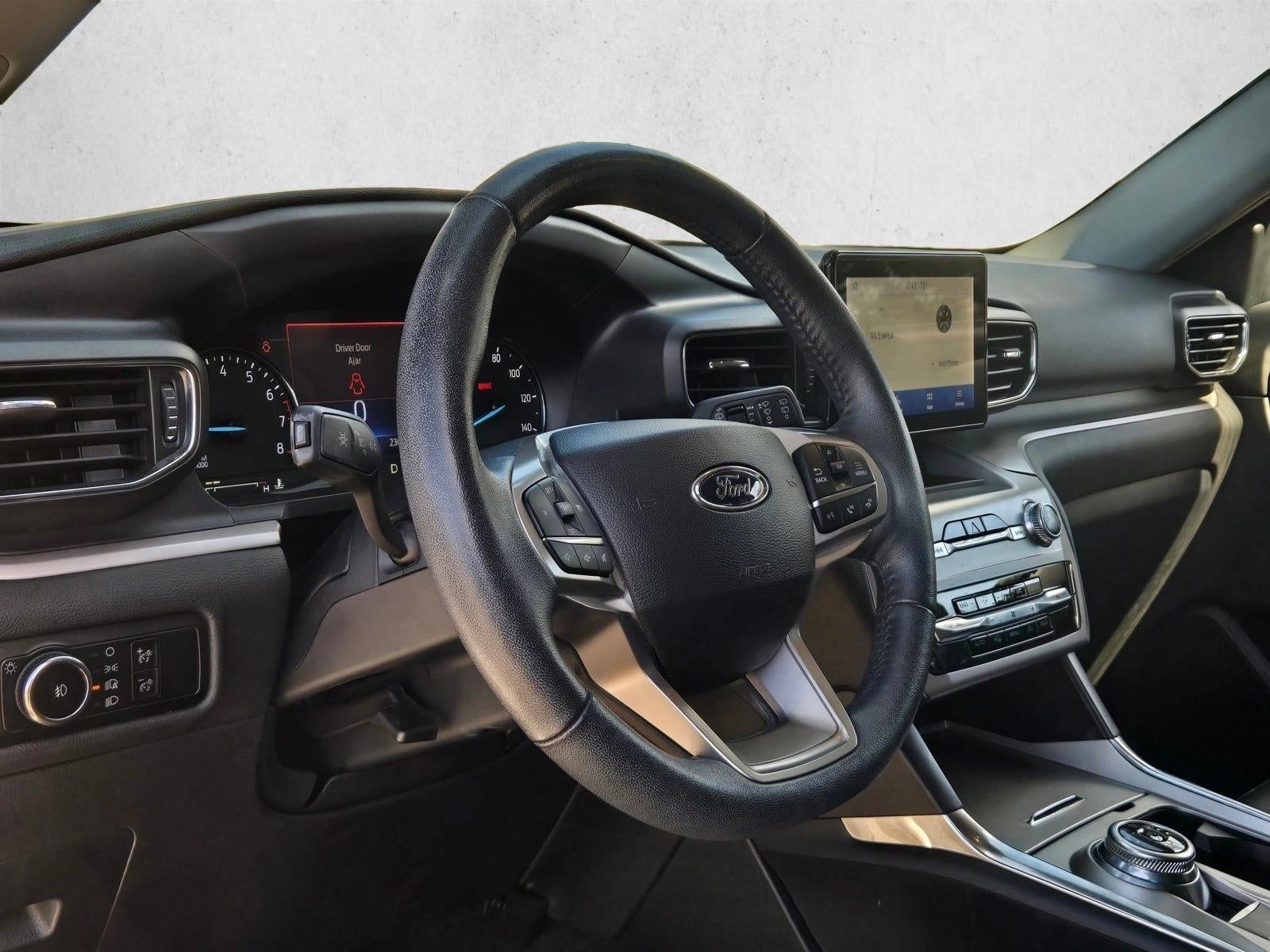 2023 Ford Explorer XLT RWD