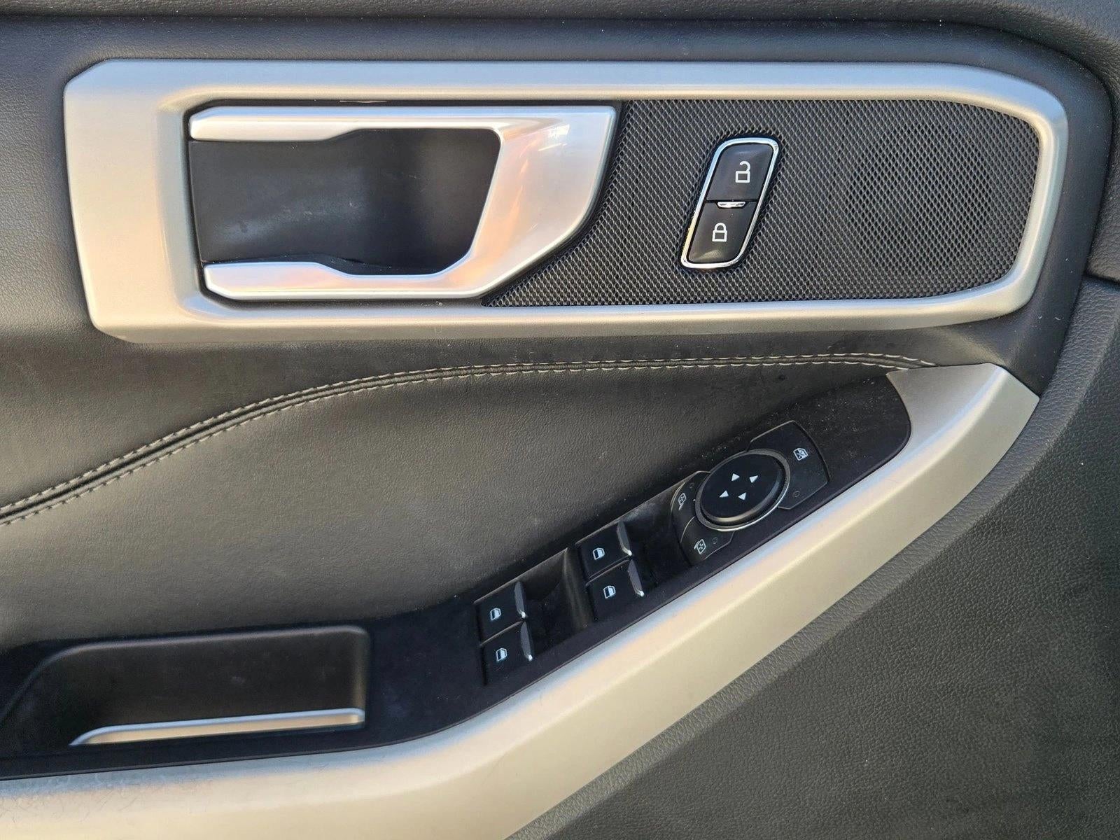 2023 Ford Explorer XLT RWD